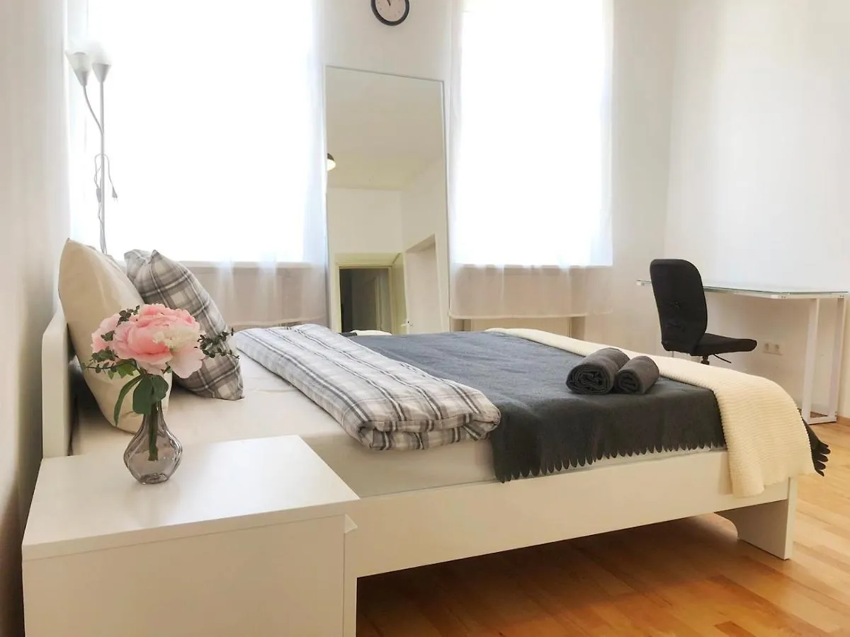 Home Away From Home Wien