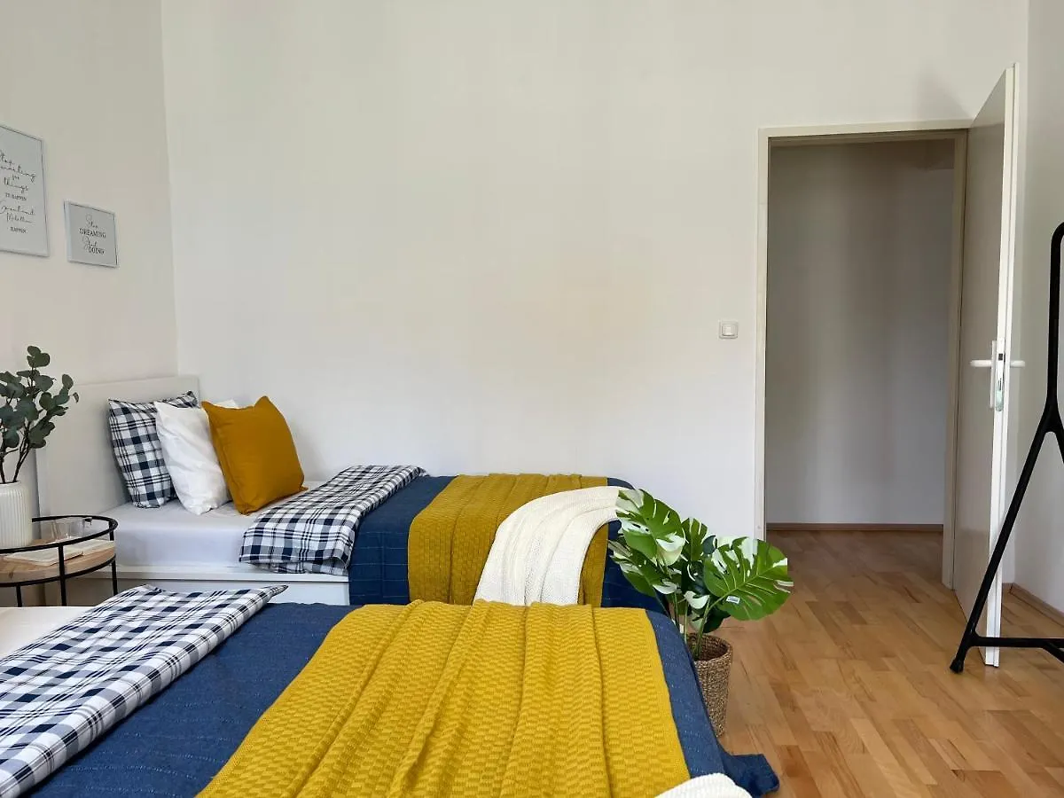 Home Away From Home Wien Apartment